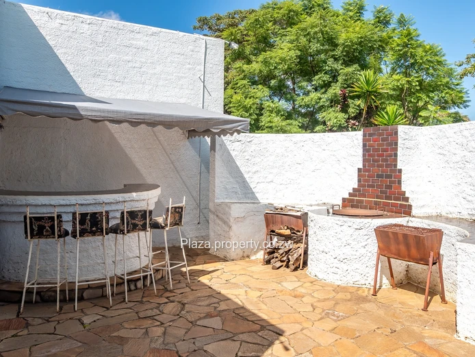 Elegant 4-Bedroom Family Home In Highlands (Sole Mandate)