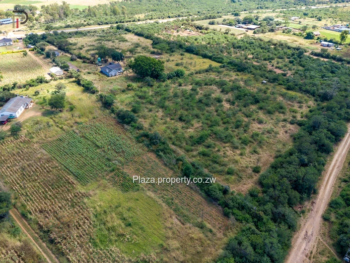 Prime 3.3Ha Agricultural Plot with Road Frontage & Development Potential – Gweru