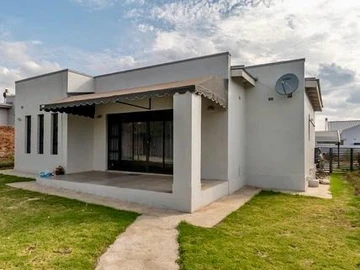 3 Bedroom Garden Flat