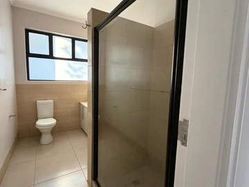 4 Bedroom Garden Flat