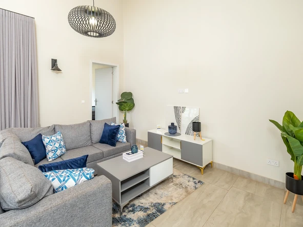 3 Bedroom Flat & Apartment