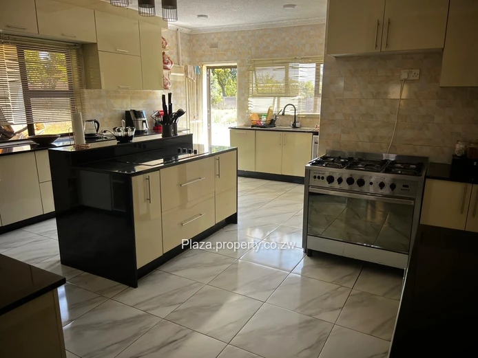 Dream Home Alert in Ruwa's Old Windsor Park!