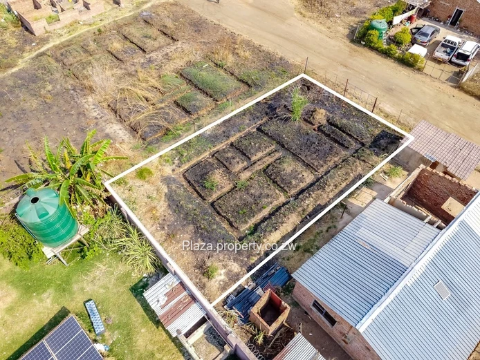 Beautiful Residential Stand for Sale in Crowhill