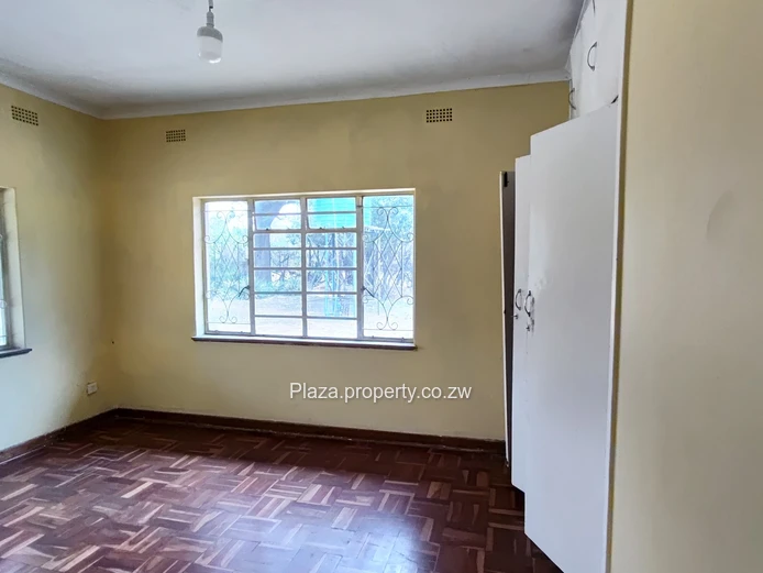 Commercial Property for rent in Highlands