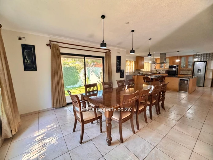 Escape to vintage luxury in the heart of Zimre Park!  (Sole Mandate)