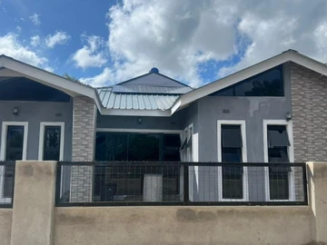 2 Unit Townhouse Complex