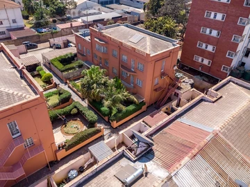 3 Bedroom Flat & Apartment