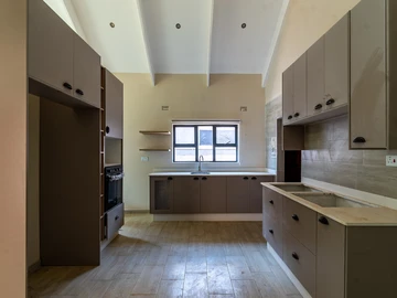 4 Bedroom Townhouse Complex