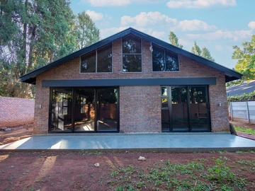 2 Bedroom Garden Flat