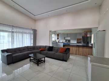 3 Bedroom Garden Flat