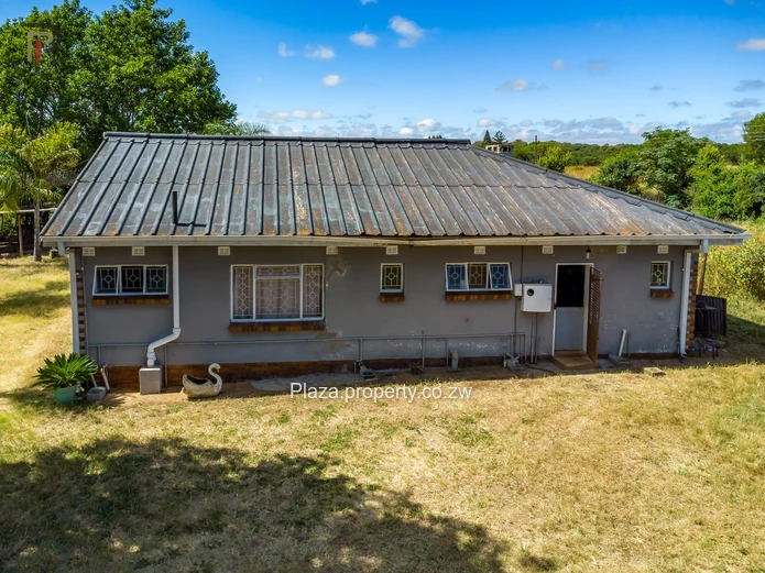 Prime 3.3Ha Agricultural Plot with Road Frontage & Development Potential – Gweru