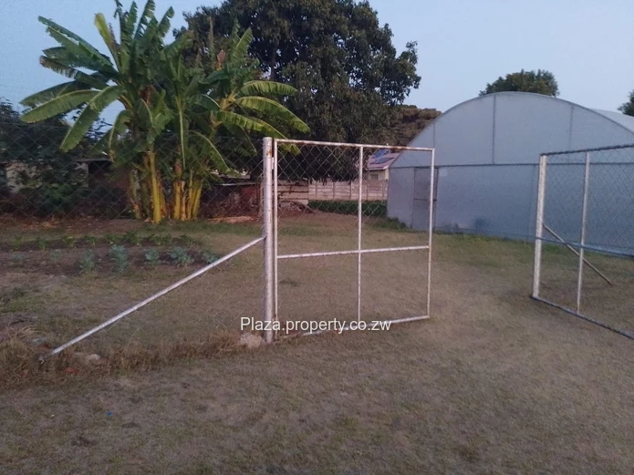 Cleveland, Greendale – 2,396sqm Panhandle Stand For Sale