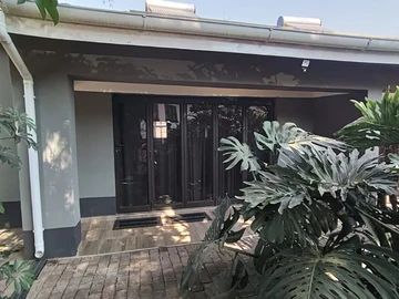 2 Bedroom Garden Flat