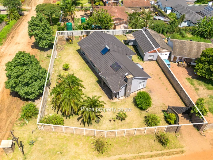 Strategically Located 4-Bedroom Family Home with Cottage – Sunridge, Harare Drive Frontage