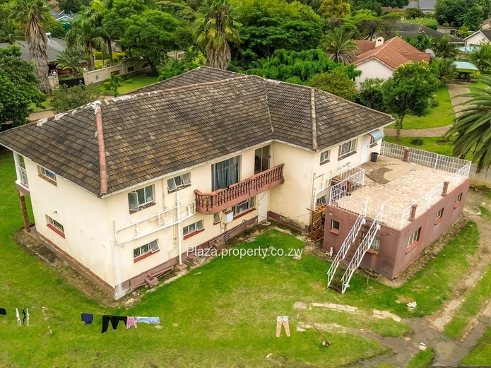 Exceptional Multi-Level Family Home with Self-Contained Cottage – Vainona (Cashcow) (Sole Mandate)