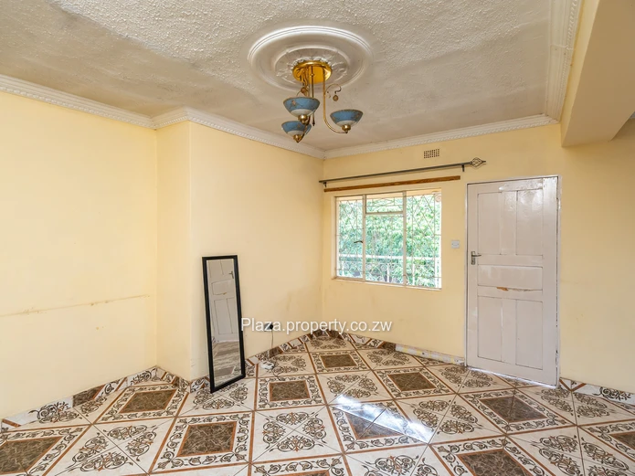 Exceptional Multi-Level Family Home with Self-Contained Cottage – Vainona (Cashcow) (Sole Mandate)