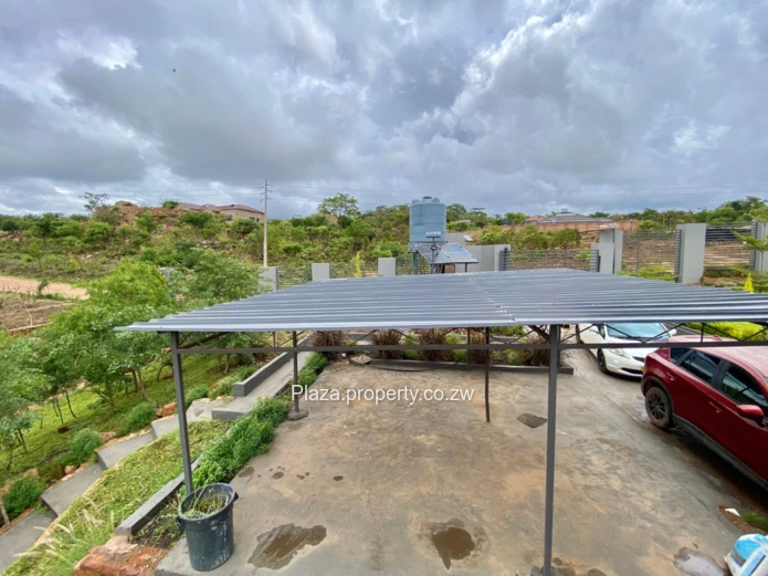 4 Bed Luxury Home in Crowhill Views!