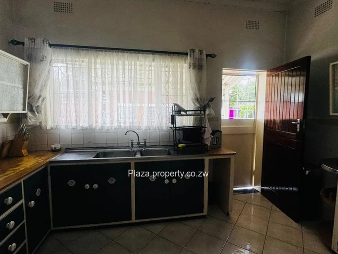 3 Beadroom Neat Starter Home