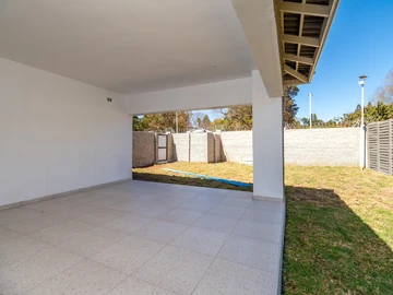 3 Bedroom Garden Flat