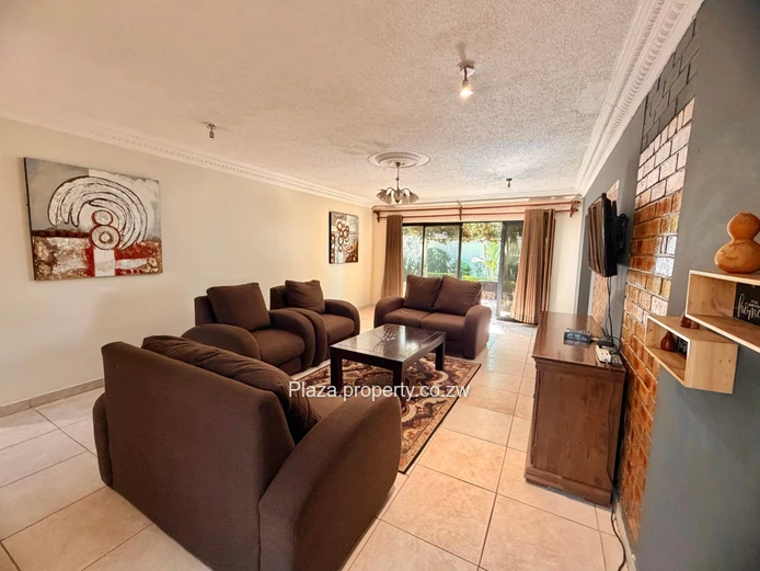 Escape to vintage luxury in the heart of Zimre Park!  (Sole Mandate)