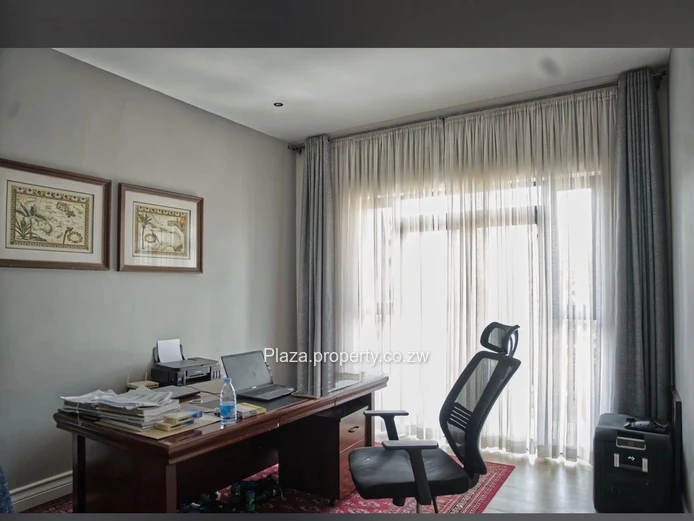 LUXURIOUS MODERN HOME BORROWDALE BROOKE $1.4Mill