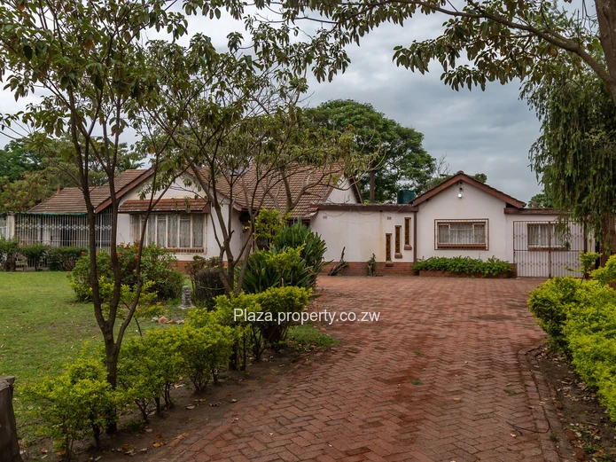 Prime Estate in Hatfield — Near St Patrick’s | Family Home, Cluster Development or Horticulture