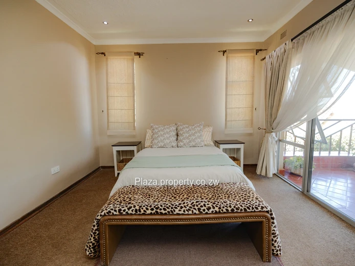 Executive Mature Home To Let 