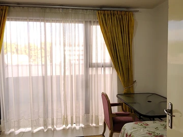 3 Bedroom Flat & Apartment