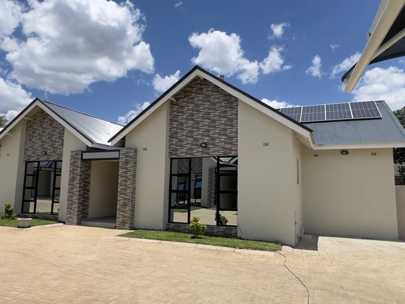 8 Unit Townhouse Complex