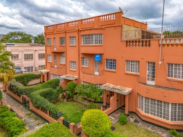 3 Bedroom Flat & Apartment