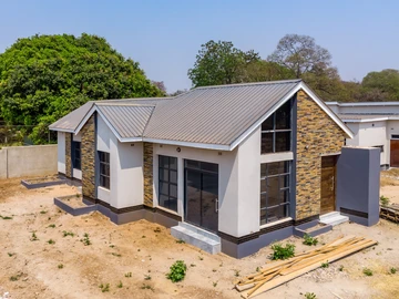 3 Bedroom Flat & Apartment