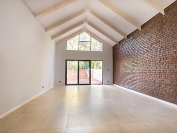 2 Bedroom Garden Flat