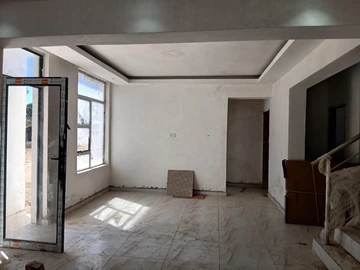 4 Bedroom Flat & Apartment