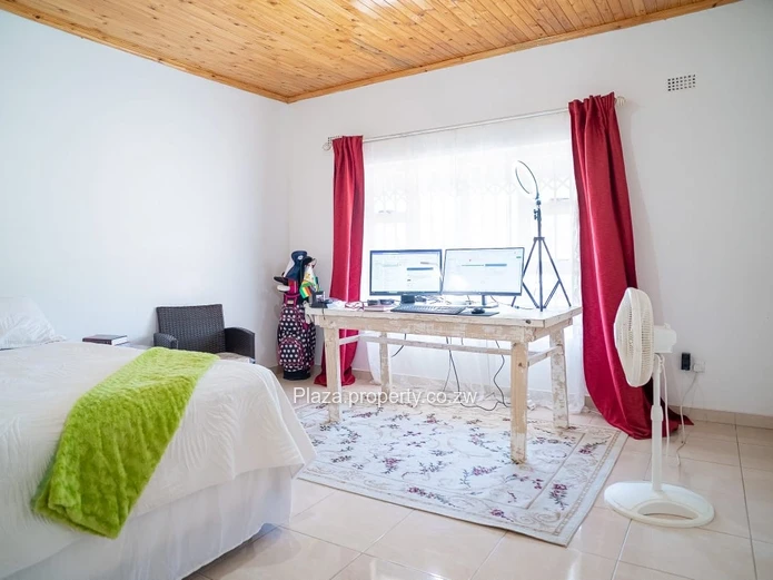 3 bedroom house for sale in Crowhill Views 