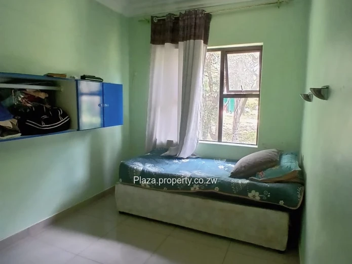 Monavale - Expansive Split-Level Family Home