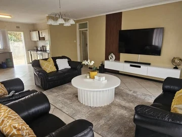 3 Bedroom Garden Flat