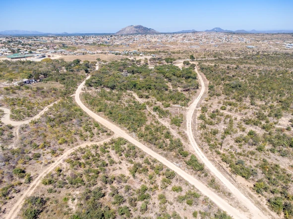 Commercial & Industrial Land