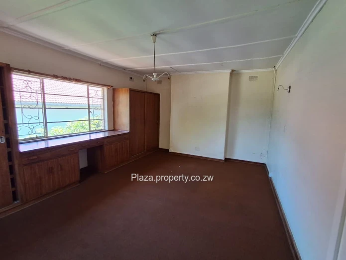 Commercial Property for Sale – Van Praag, Milton Park